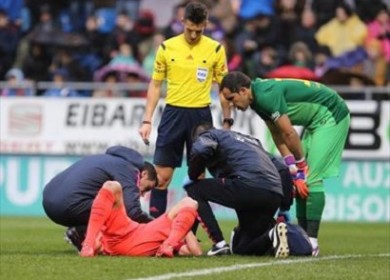 إصابة مدافع برشلونة بكسر في الجمجمة