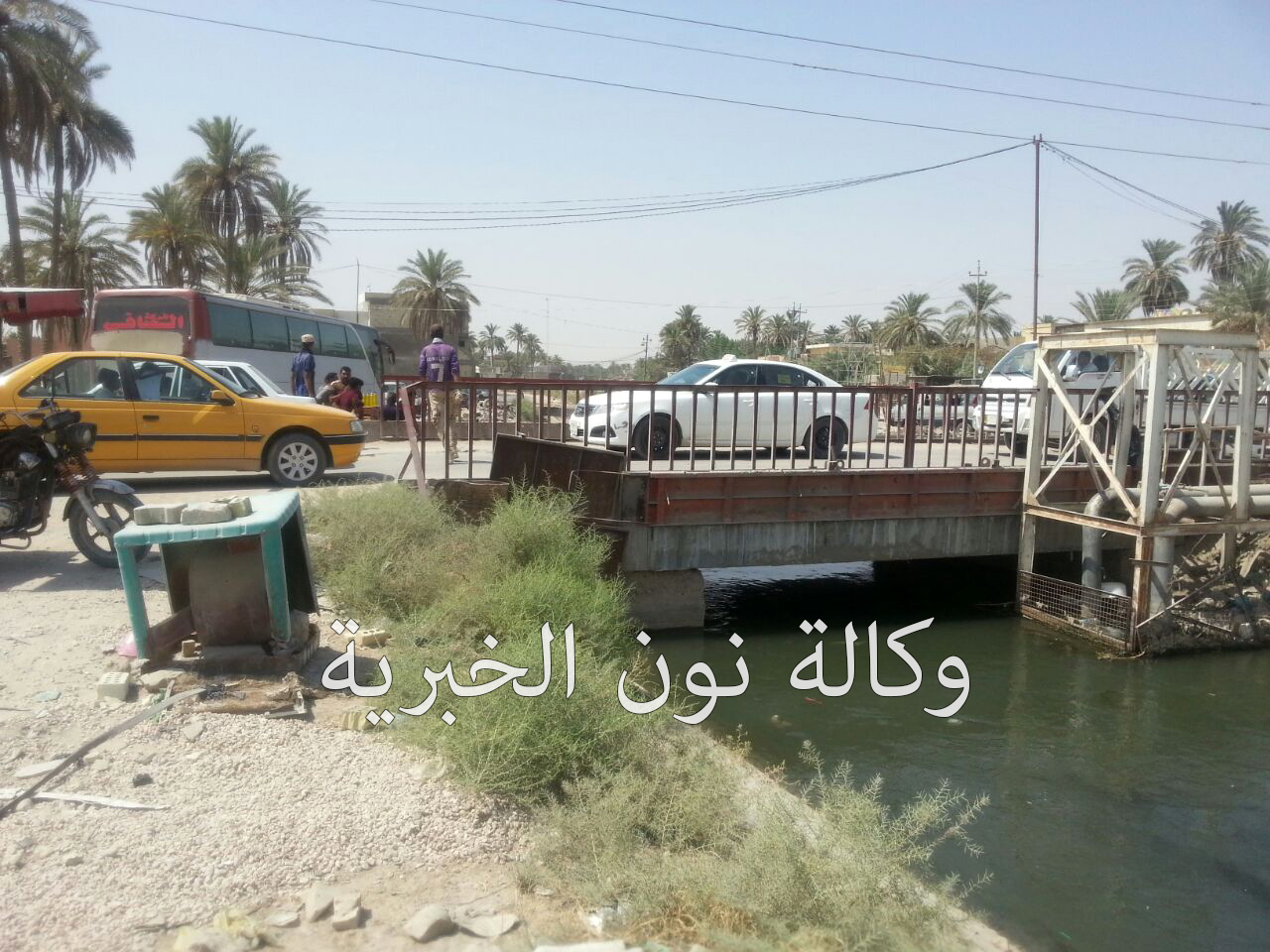 بالصور.. تفاصيل انتشال جثة شاب من احد مبازل كربلاء