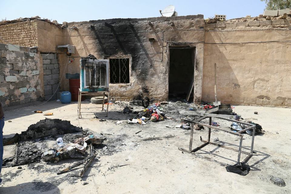 شرطة النجف: تلقي القبض على أب قتل (6) من عائلته النازحة حرقا بمادة البانزين(مصور)