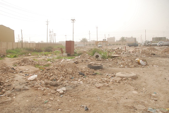 منطقة حيوية في كربلاء تتحول الى مكب للانقاض (مصور)