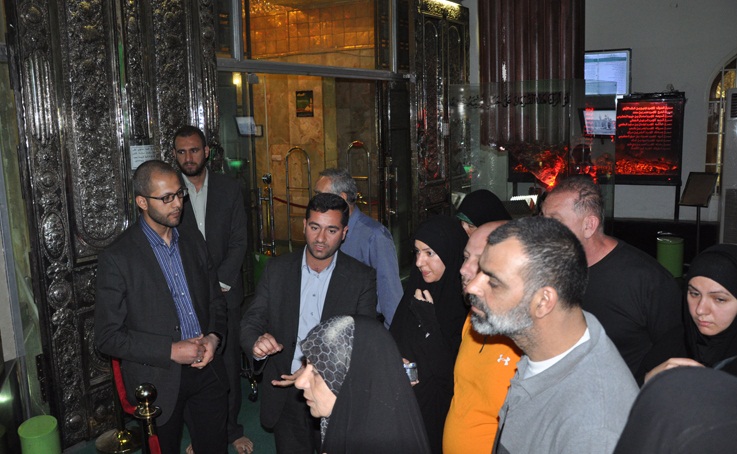 وفد لبناني امريكي يستنكر جرائم صدام بحق العتبات المقدسة في كربلاء(مصور)