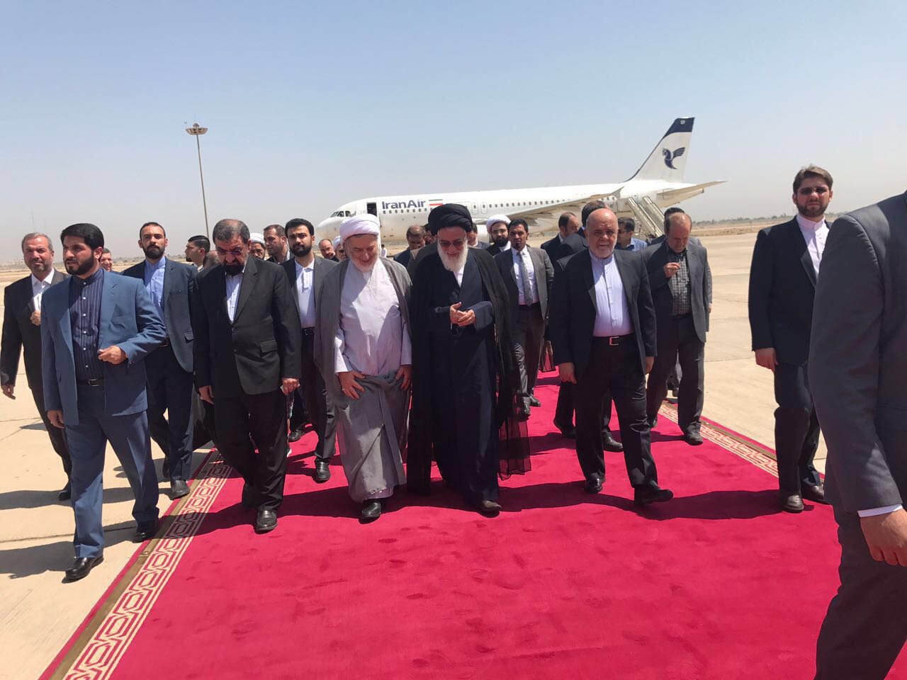 بالصور: رئيس تشخيص مصلحة النظام الإيراني يصل بغداد