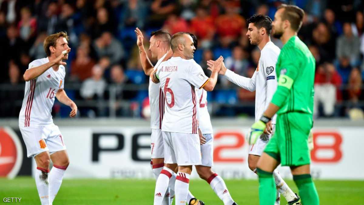 إسبانيا تطرق أبواب المونديال.. وإيطاليا تلاحقها