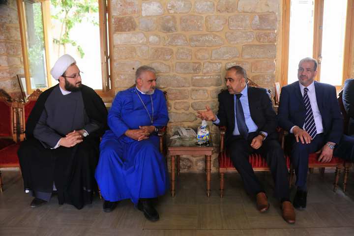 وفد العتبة الحسينية المقدسة يوجه  دعوه الى رئيس طائفة متروبوليت صور وتوابعها للروم الملكيين الكاثوليكية في لبنان