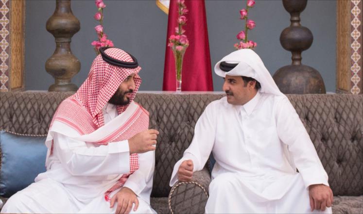 ولي العهد السعودي يتلقى اتصالا هاتفيا من أمير قطر