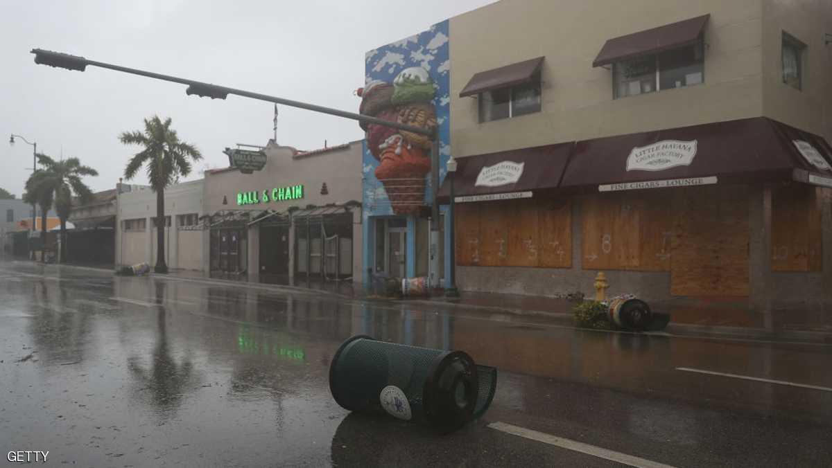 إعصار إرما يحول فلوريدا إلى مدينة أشباح