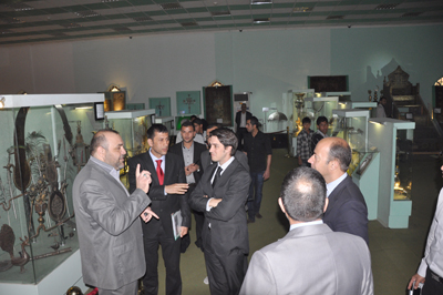 وفد اسباني يزور متحف العتبة الحسينية:انه لمكان مقدس يصل الى  القلب ويأخذ شغافه لتصل الى الذات الالهية