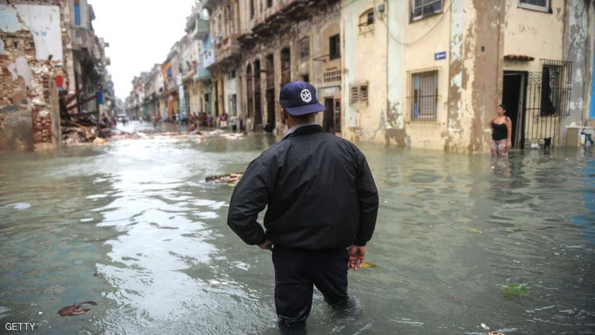 "إرما" يجتاح كوبا ويقتل عشرة أشخاص