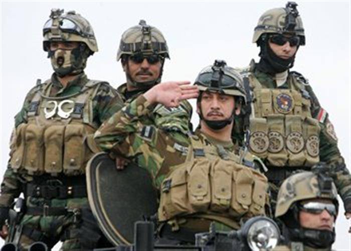 وزارة الدفاع الى الأهالي وأبناء العشائر في الأنبار:إخلاء المواقع والأحياء من أهلها يصب لصالح الدواعش