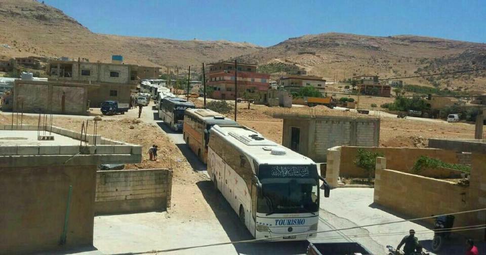 صحيفة امريكية: تكشف عن خفايا وصول قافلة "دواعش لبنان" لدير الزور