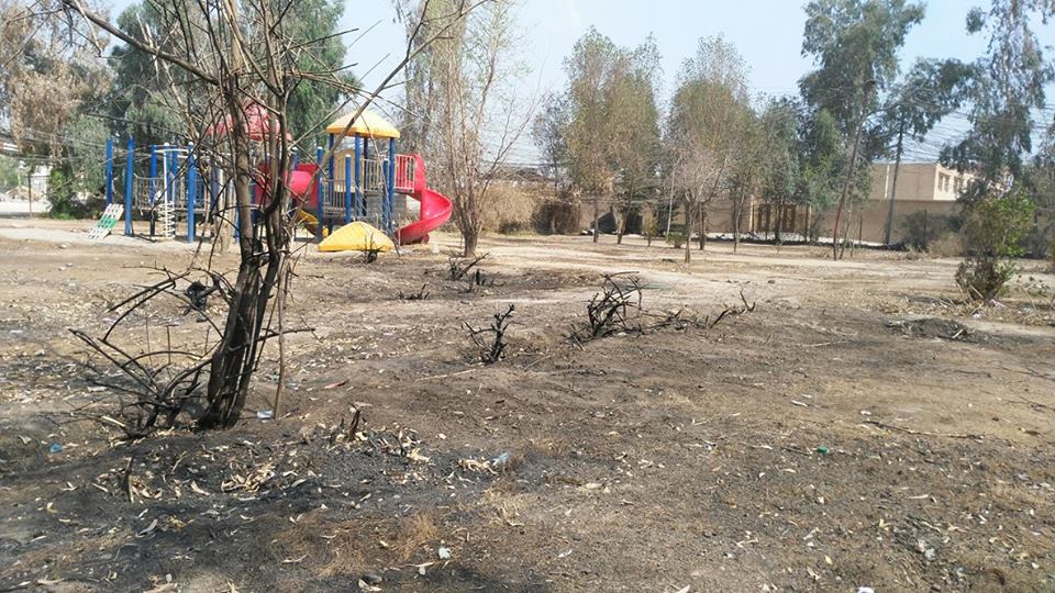 بالصور:مجهولون يحرقون حديقة عامة في كربلاء ويحولوها الى اطلال