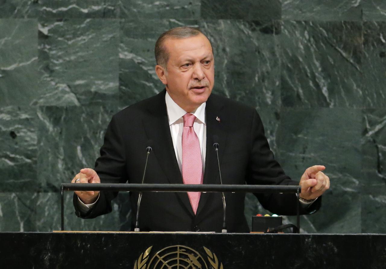 أردوغان يهدد بفرض عقوبات على كردستان بسبب الاستفتاء