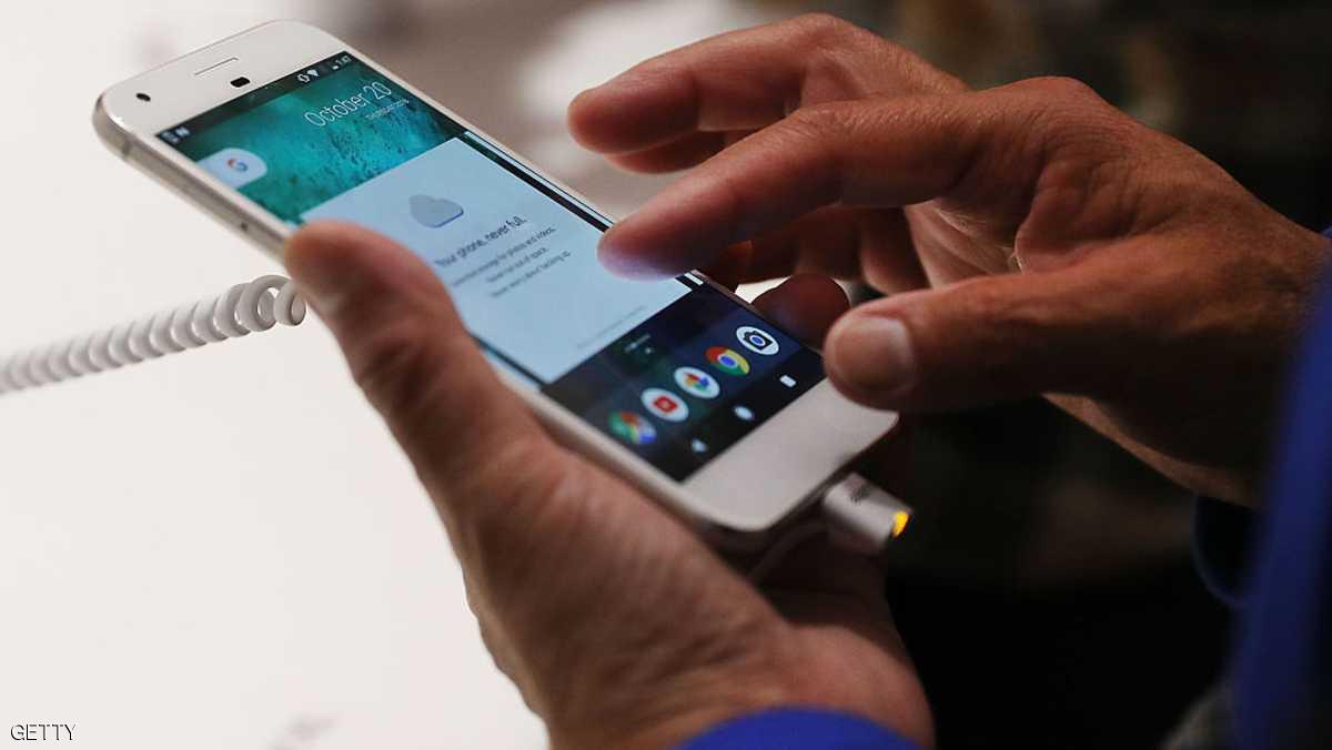 صفقة ضخمة بين "غوغل" و"إتش تي سي"