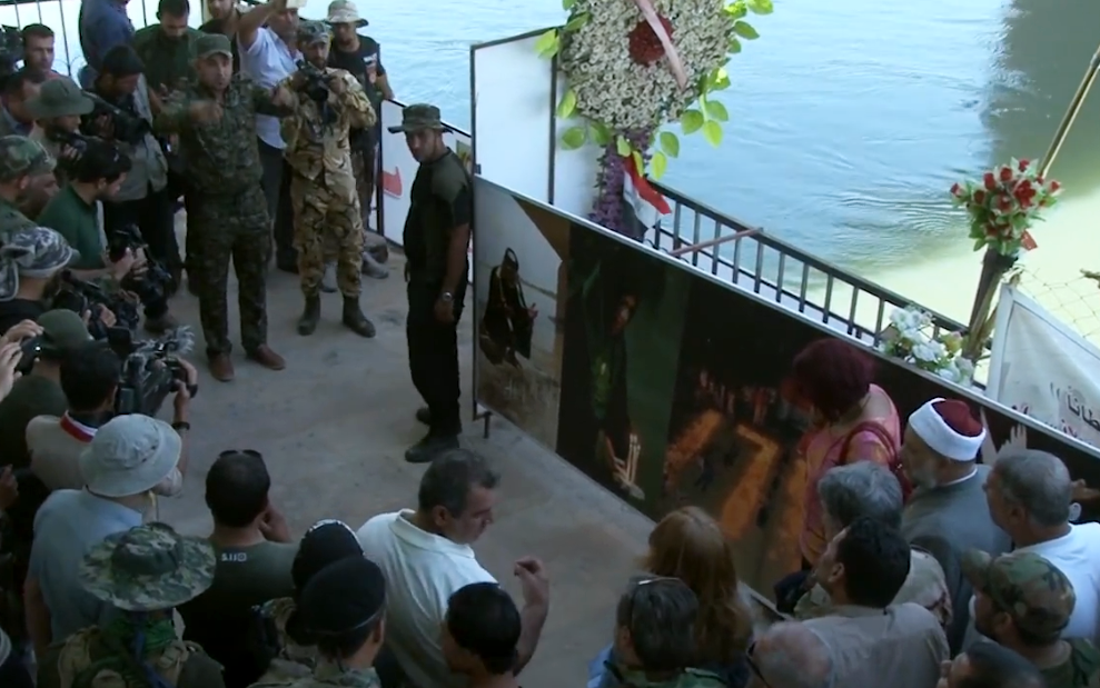 بالفيديو: وفد من الازهر مع فنانين مصريين عند موقع جريمة سبايكر ضمن مهرجان أسبوع الفتوى