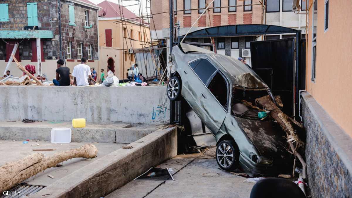 الإعصار ماريا يجتاح جزر الكاريبي ويفتك بالعشرات