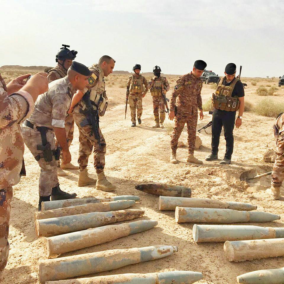 بالصور:قوة عسكرية كبرى في كربلاء تنفذ عمليات استباقية واسعة النطاق وتضبط اكثر من 160 صاروخ مدفعية وقنابر هاون