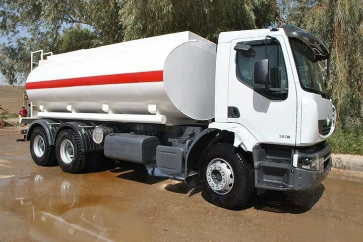 تجهيز شركة توزيع المنتجات النفطية بصهاريج نقل الوقود