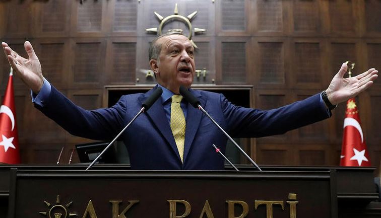 اردوغان يوجه خطاب "شديد اللهجة" لبارزاني ويحذره من "البقاء وحيدا" في المنطقة
