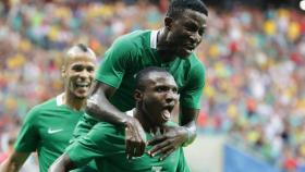 نيجيريا تتجاوز زامبيا وتضمن التأهل إلى المونديال