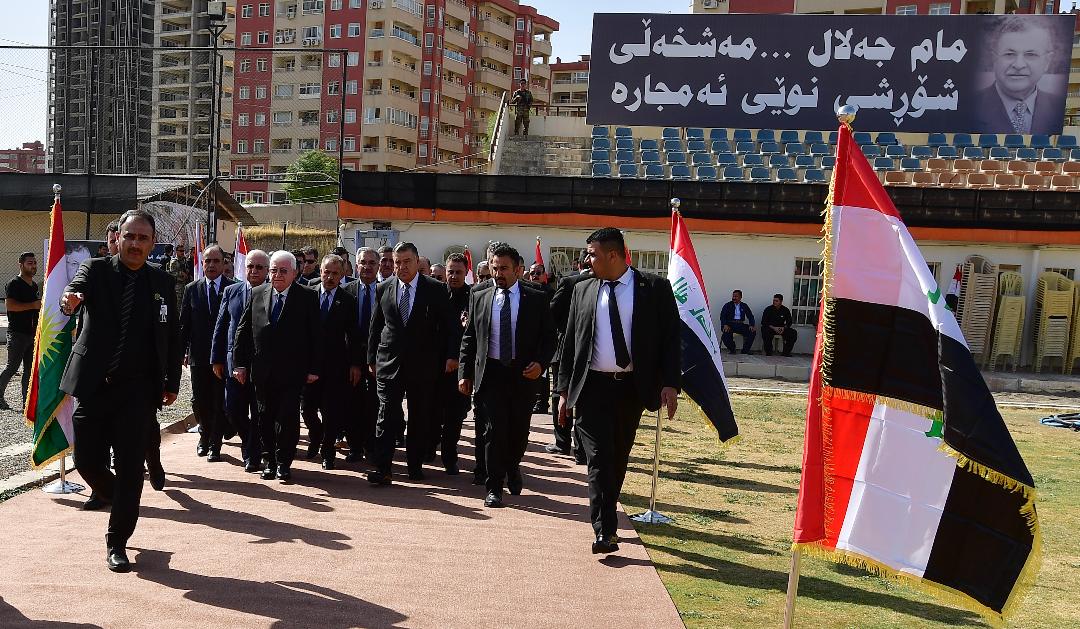 بالصور:معصوم يشارك في مجلس عزاء الطالباني