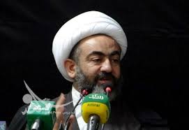 وكيل المرجعية في البصرة يدعو العراقيين الى الكف عن تمجيد المسؤولين والاتعاظ من تجربة حكم السنين السابقة