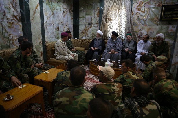 ممثل المرجع السيستاني في كربلاء يستقبل مقاتلي وأهالي آمرلي الصمود(مصور)