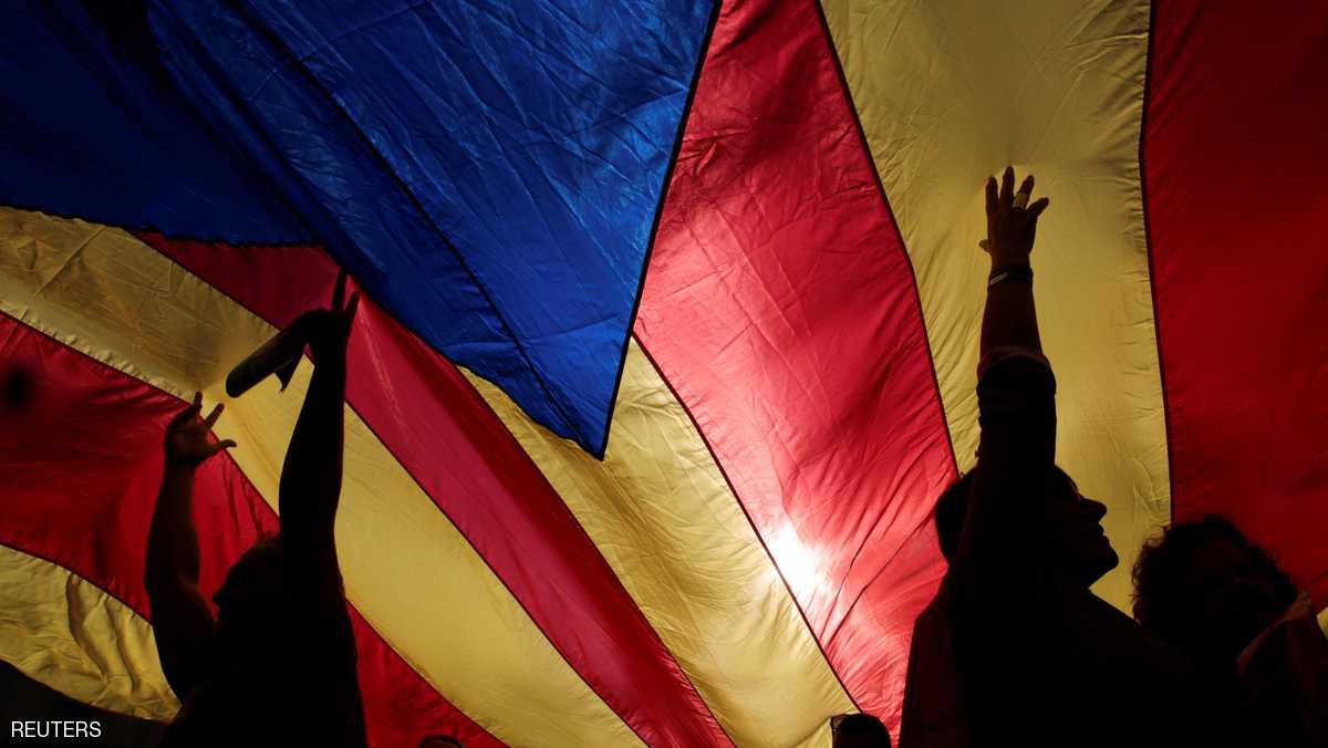 العراق: اعلان انفصال كتالونيا يعرض اسبانيا للخطر