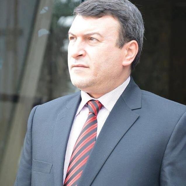 محافظ كربلاء يمنع دوائر ومسؤولي المحافظة بالتعامل مع الجانب الايراني الا عن طريق مكتبه خدمة للمصلحة العامة