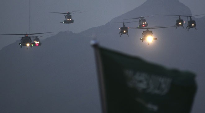 بالفيديو.. العثور على مكان حطام المروحية السعودية