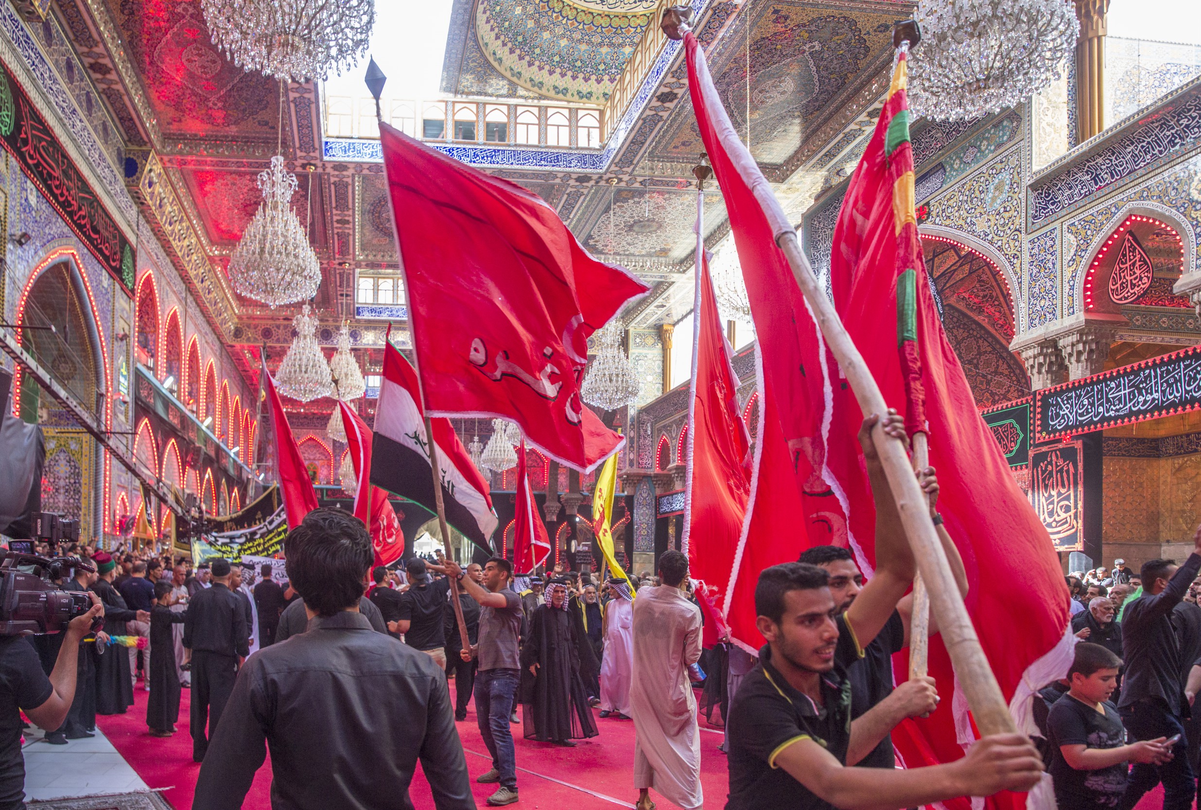 بالصور: انتهاء مراسيم عزاء قبيلة بني اسد والقبائل العربية في كربلاء بذكرى دفن اجساد شهداء الطف