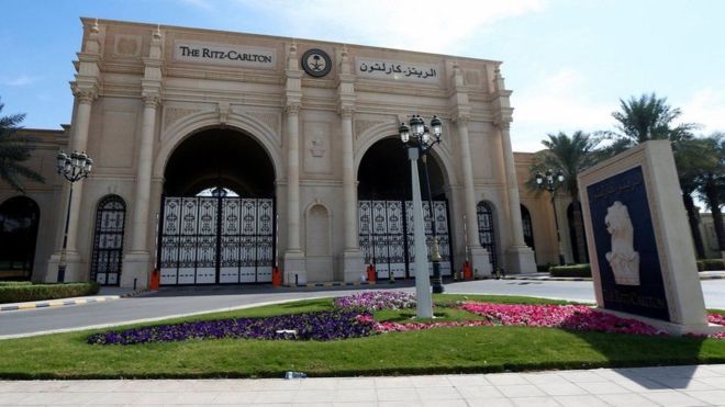 النائب العام السعودي يكشف عن اختلاس 100 مليار دولار