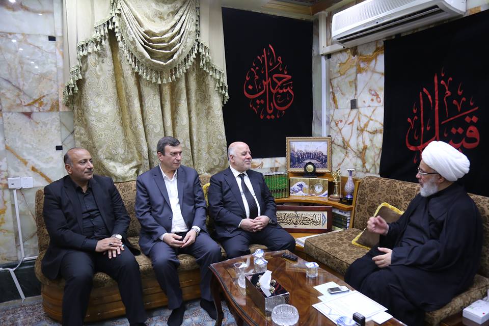 بالصور.. ممثل المرجع السيستاني يستقبل الدكتور حيدر العبادي