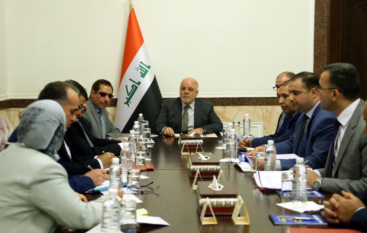 بالفيديو.. العبادي يوجه بـ"تذليل" العقبات وحل مشاكل مؤسسة السجناء السياسيين