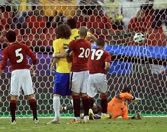 البرازيل تهزم مصر  بالدوحة