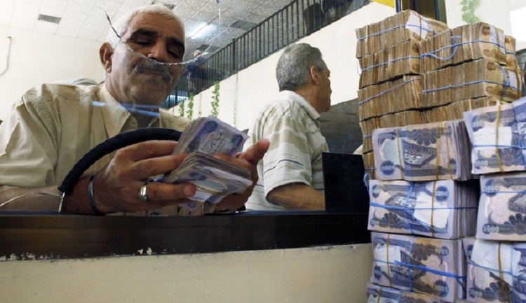 المالية النيابية تؤكد تخفـيض رواتب الموظفـين في موازنة العام 2017