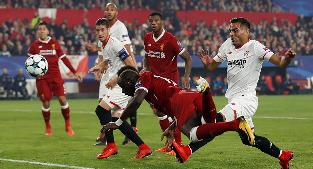 بالفيديو.. انتفاضة مذهلة من أشبيلية تحرم ليفربول من الفوز