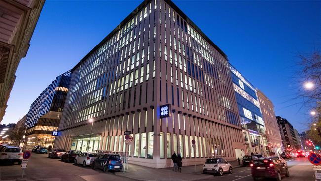 أوبك تتفق على تمديد اتفاقية تخفيض إنتاج النفط حتى نهاية 2018