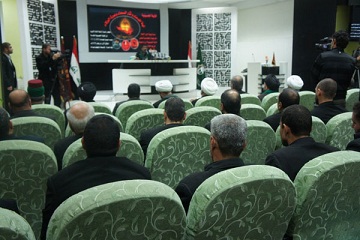 الصحن الحسيني يشهد ندوة دينية حول احمرار التربة الحسينية في يوم عاشوراء