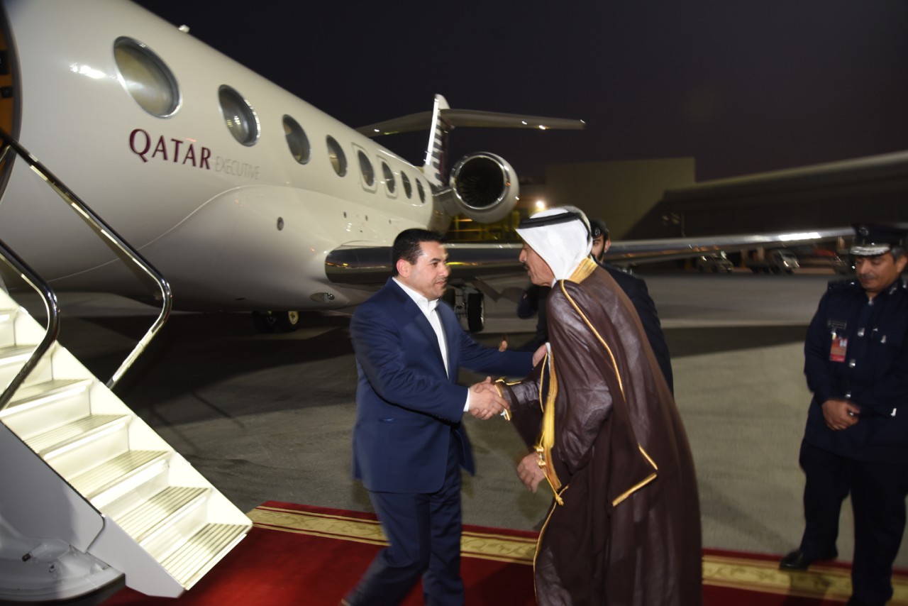 بالصور.. كبار قادة الأمن في قطر يستقبلون وزير الداخلية