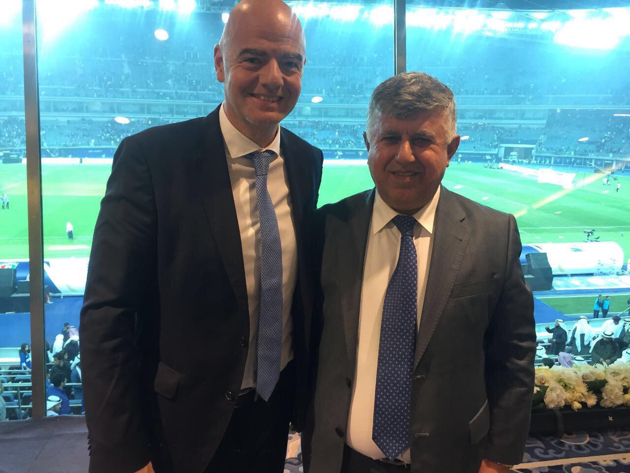 انفانتينو يعد بحضور مباراة العراق والسعودية في البصرة