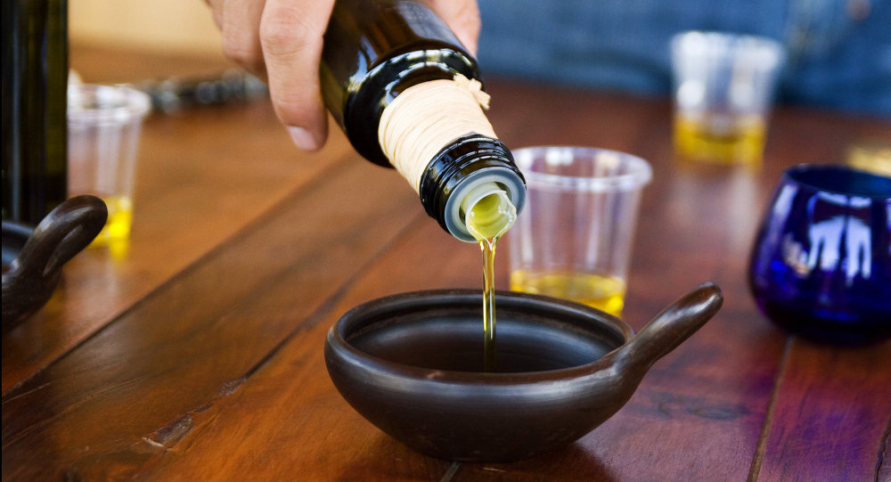 هل القلي أو الطبخ بزيت الزيتون صحي ؟