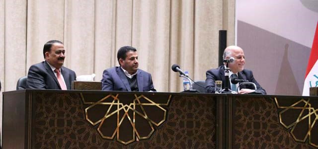 الداخلية تكشف حقيقة وجود خلاف بين العبادي والاعرجي.. هكذا يتعامل رئيس الحكومة مع وزرائه