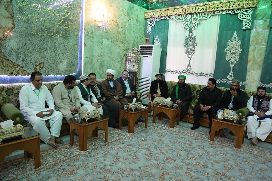 وفد باكستاني يضم (20) ألف زائر سني يزور كربلاء: في العراق شخصية قوية يحبوه أهل السنة والشيعة لأنه لا يفرق بينهم (مصور)