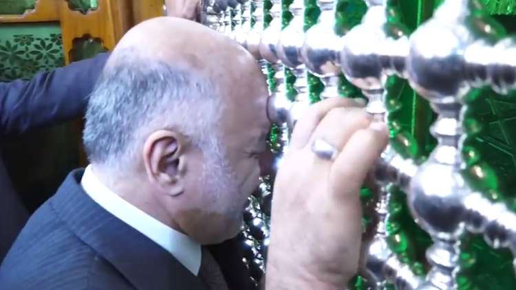 بالصور:العبادي يزور العتبة الكاظمية في بغداد