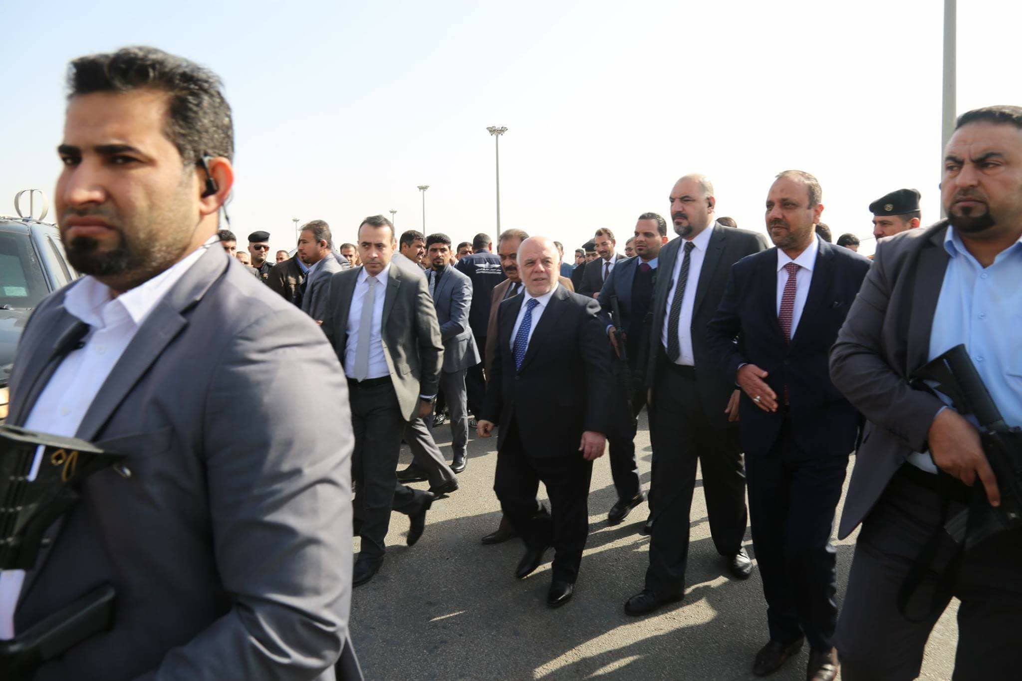 بالصور.. العبادي يصل الى النجف للمشاركة بمهرجان النصر الكبير الذي تقيمه المحافظة