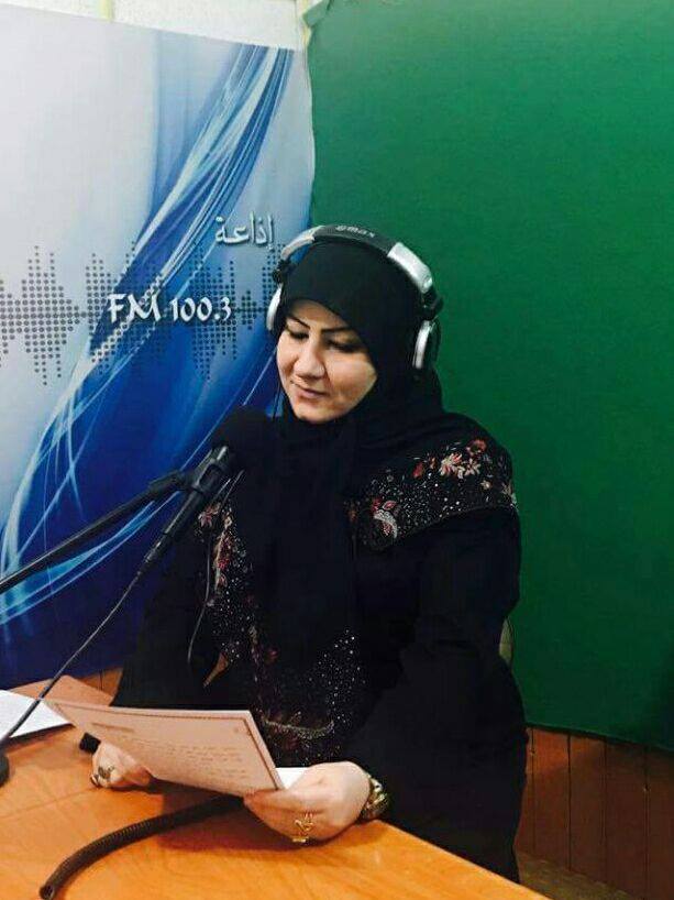 طالبت وزير الداخلية بالسماح للصحفيات بحمل السلاح مقدمة برامج إذاعية تتعرض للضرب في الشارع