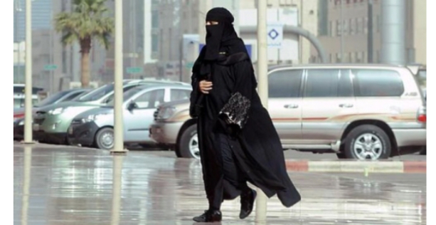 السعودية تسمح للنساء السفر بدون محرم
