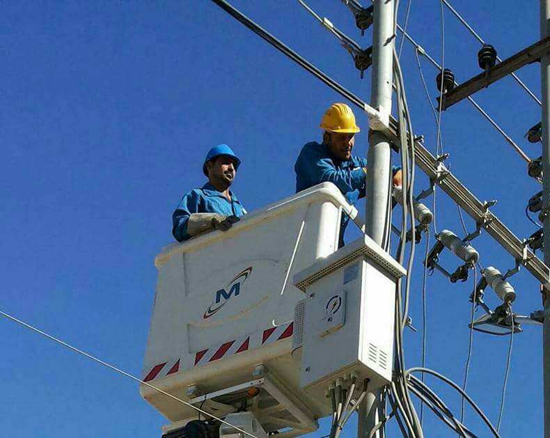 نصب المحولات في عدد من أحياء العمارة