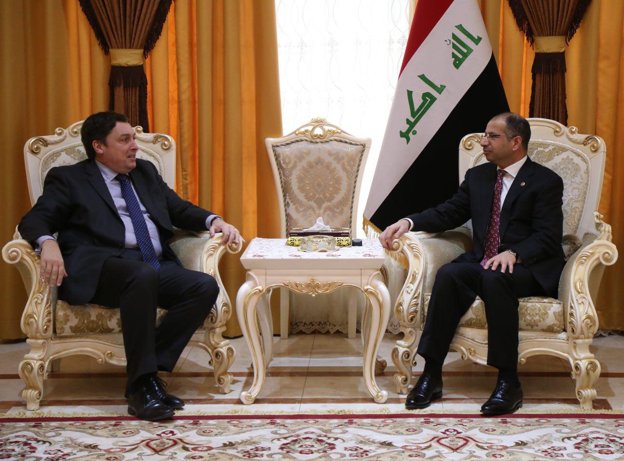 الجبوري للسفير البريطاني: البرلمان يسعى جاهدا لإقرار قانون الانتخابات