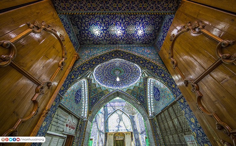 بالصور :احدث اللقطات لابواب مرقد العباس بن علي من كربلاء